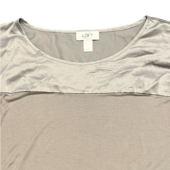🩶 LOFT Maternity Top | Size Small | Gray | Soft | Dressy + Casual - Picture 3 of 8